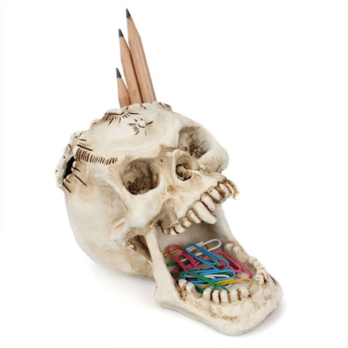 Scary head skulls halloween decorations