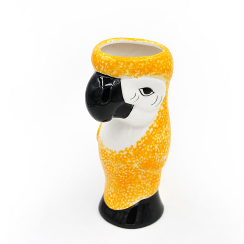 Hot sale personalized handmade parrot ceramic cocktail tiki cup