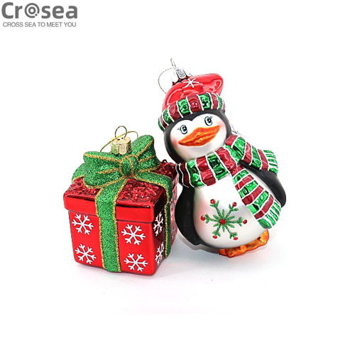 New Design Theme Party Decoration Animal Figurine Snowflake Tattoo Penguin Glass Christmas Tree Ornaments