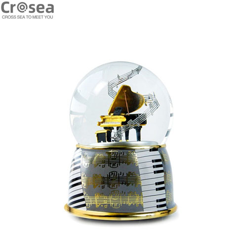 New Arrival Piano Design Resin Glass Snow Globe With Music