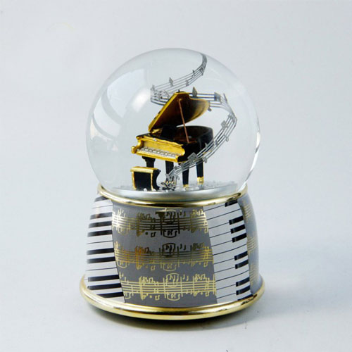 New Arrival Piano Design Resin Glass Snow Globe With Music