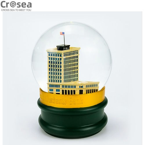 Custom Production Decoration Resin Water Globe Souvenir